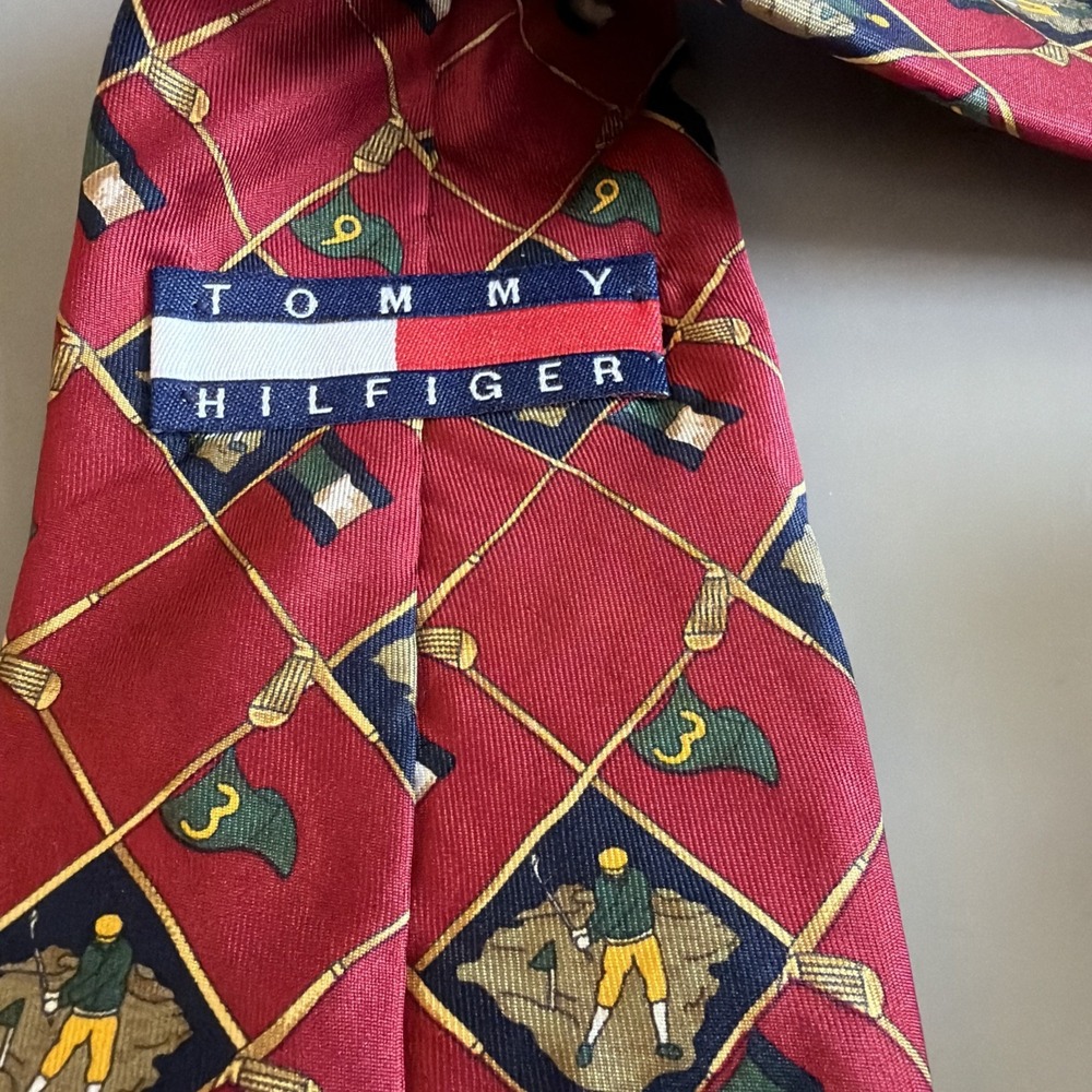 Vintage 1990s Tommy Hilfiger Mens Silk Necktie Golf Design Red Green Blue Golfer - Picture 4 of 6